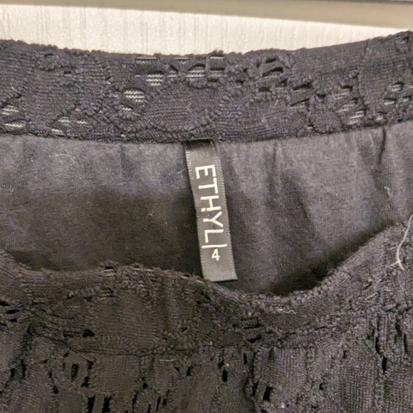 Black Lace Skirt - Picture 2 of 3